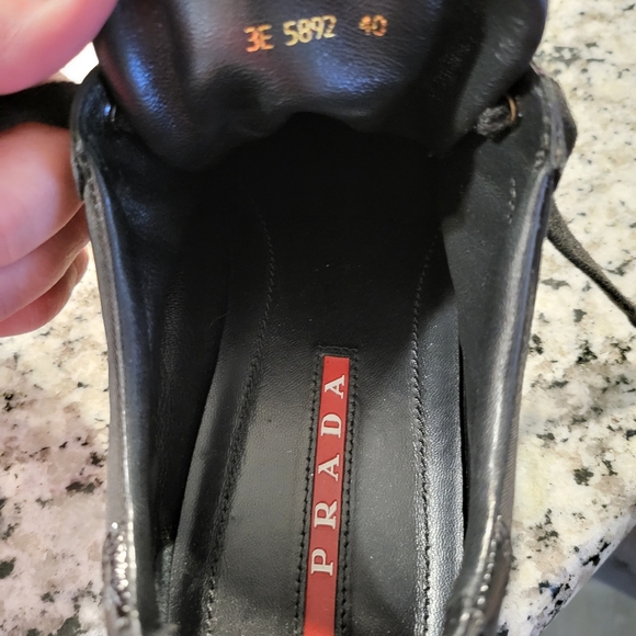 Prada lace up sneakers, sz 40 - Picture 5 of 5